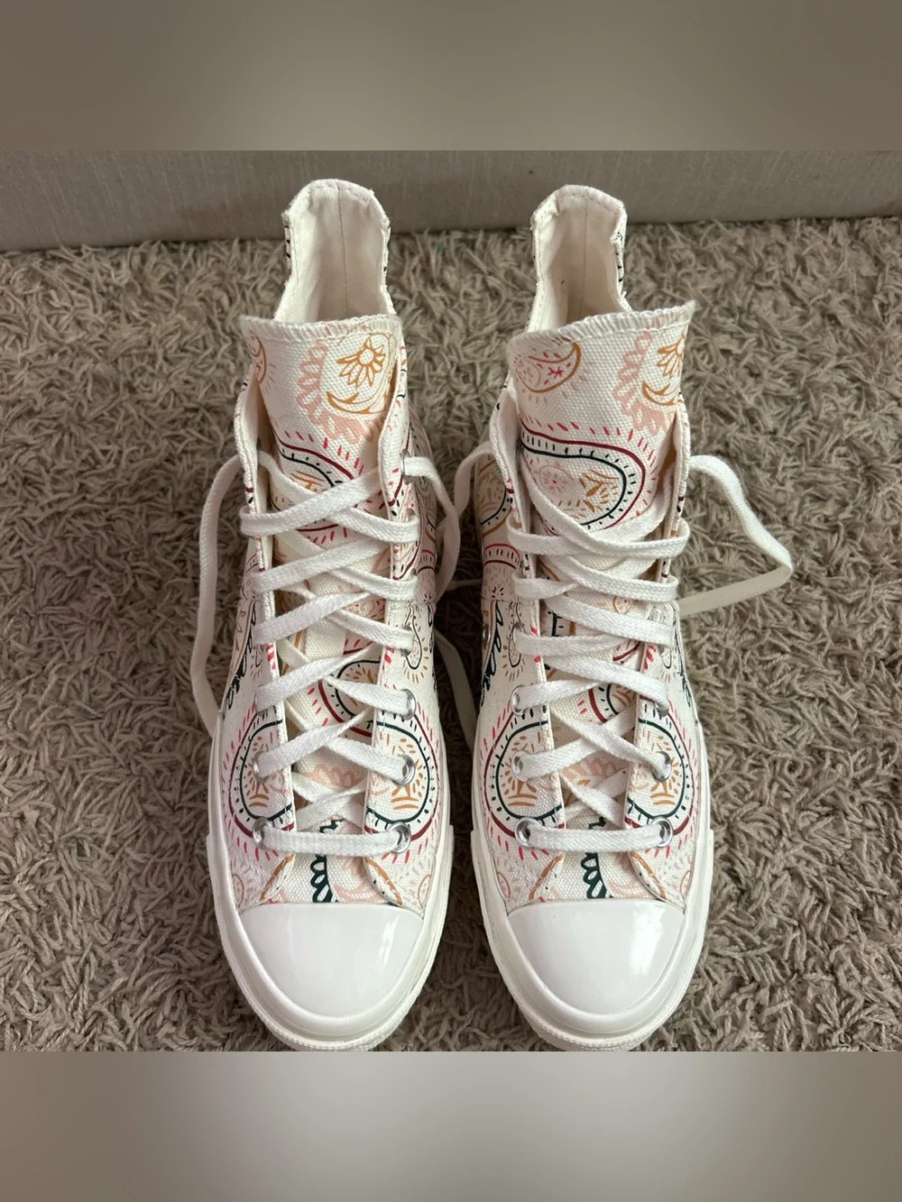 Size 8 Converse Chuck 70 plus crafted evolution